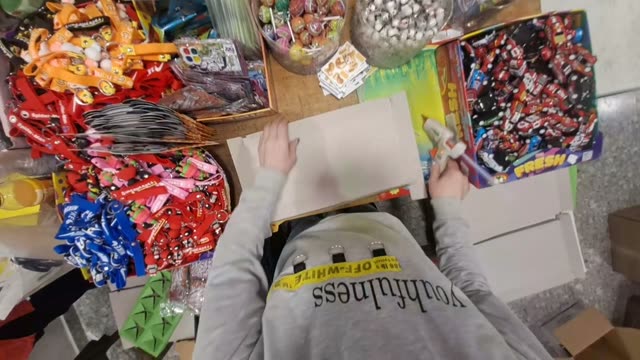 Magazyn: pakowanie zamówień